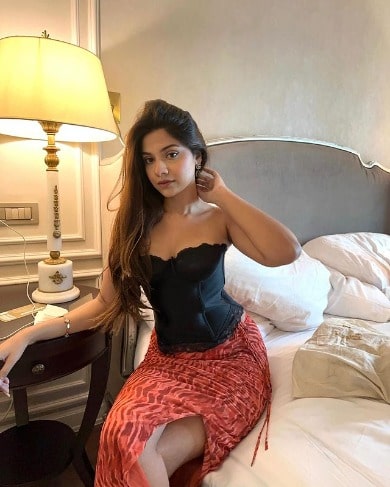high profile Call Girls in Pune